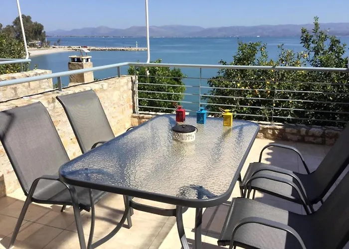 Seafront Apartment In Kiveri, Near Nafplion.