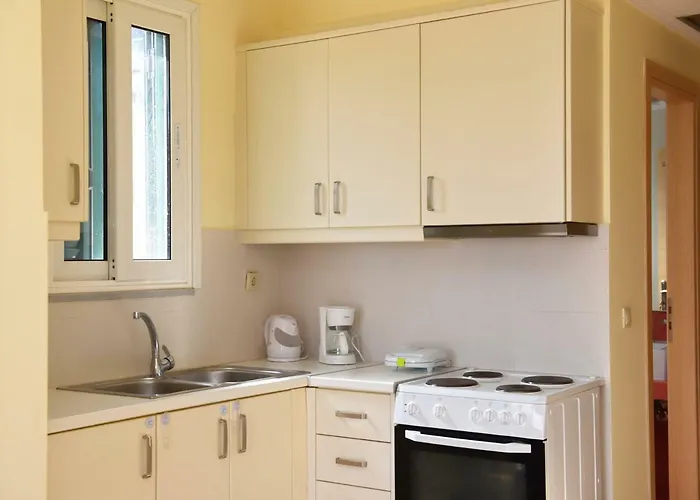 Seafront Apartment In Kiveri, Near Nafplion.