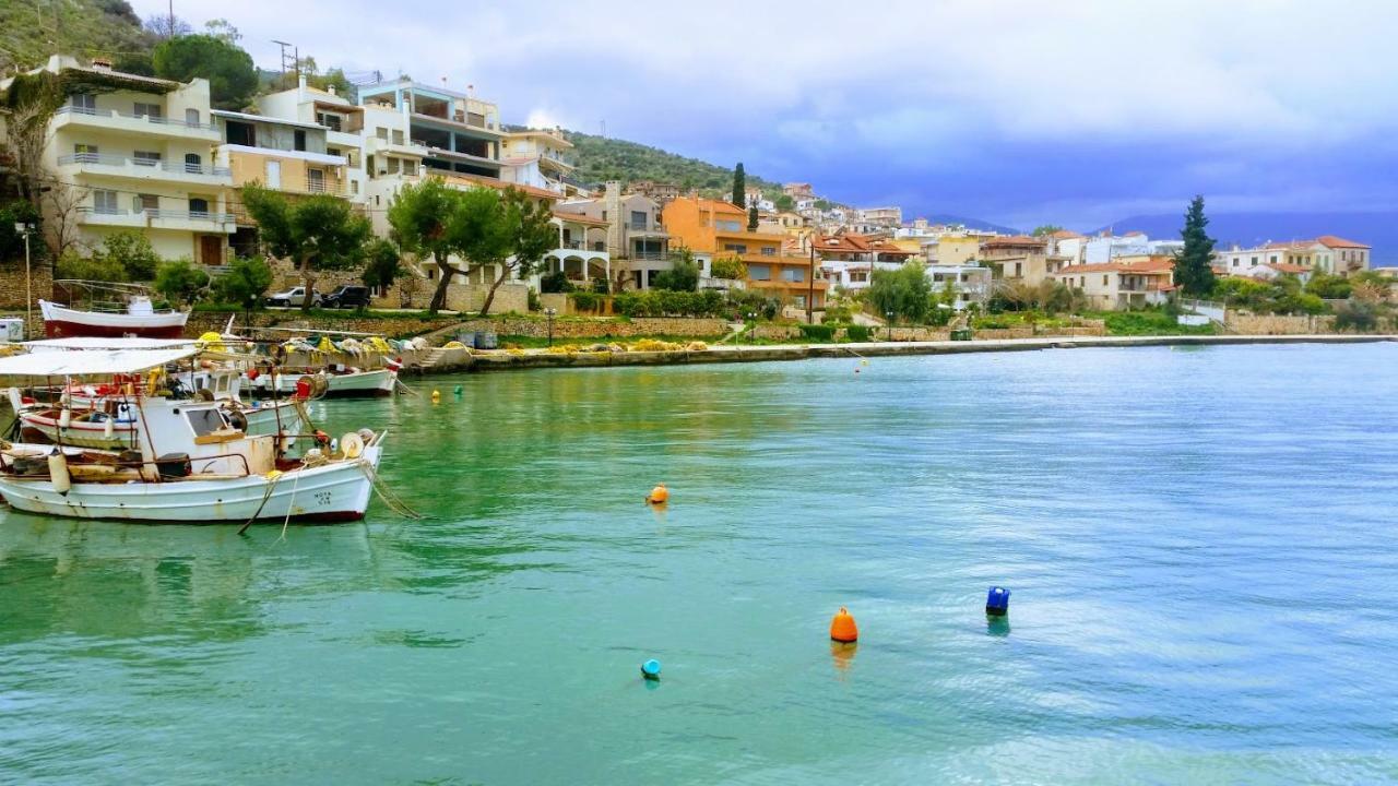 Seafront In Kiveri, Near Nafplion. Apartment *