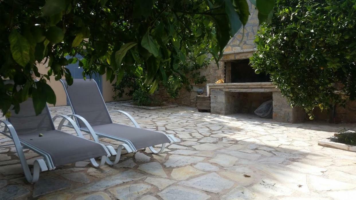 Apartment Seafront In Kiveri, Near Nafplion.